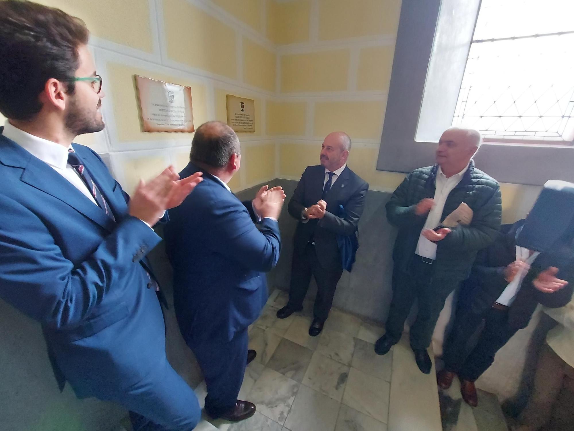 En imágenes: La visita del presidente del Senado a Vegadeo