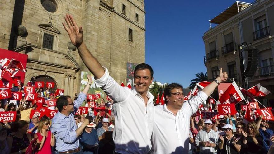 Sánchez en Villanueva de la Serena: &quot;Iglesias deberá votar sí a un gobierno del PSOE tras el 26J&quot;