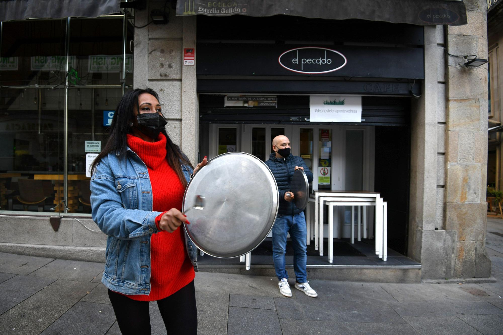 Sonora cacerolada de la hostelería contra las restricciones que ahogan al sector