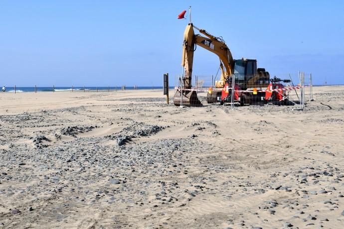 13/05/2019 MASPALOMAS. SAN BARTOLOME DE TIRAJANA. El presiddente del Cabildo de Gran Canria, Antonio Morales, y el consejero de Medio Ambiente y Emergencias, Miguel Ángel Rodríguez, informan del inicio de la segunda fase del proyecto para la recuperación de las dunas de Maspalomas, Masdunas, pionero en el mundo por sus carcterísticas .    Fotógrafa: YAIZA SOCORRO.  | 13/05/2019 | Fotógrafo: Yaiza Socorro