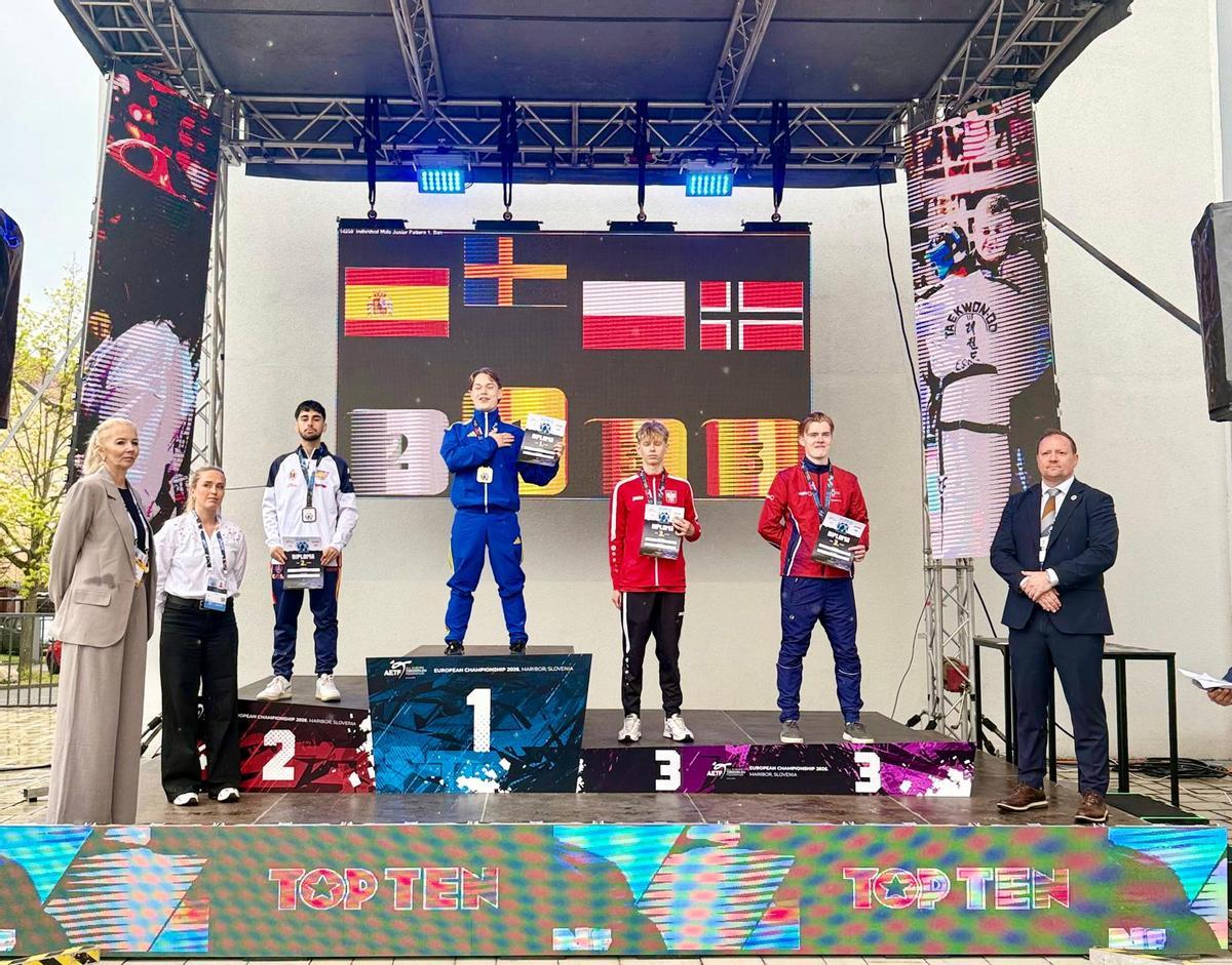 Tristán Cesmedo se llevó la plata en el Europeo de Taekwondo Do-ITF.