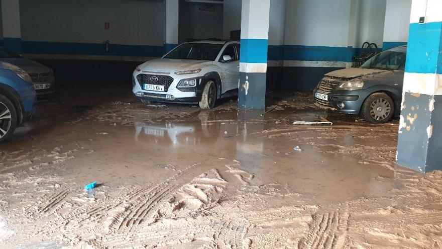 Garajes inundados en Riba-roja de Túria tras la DANA
