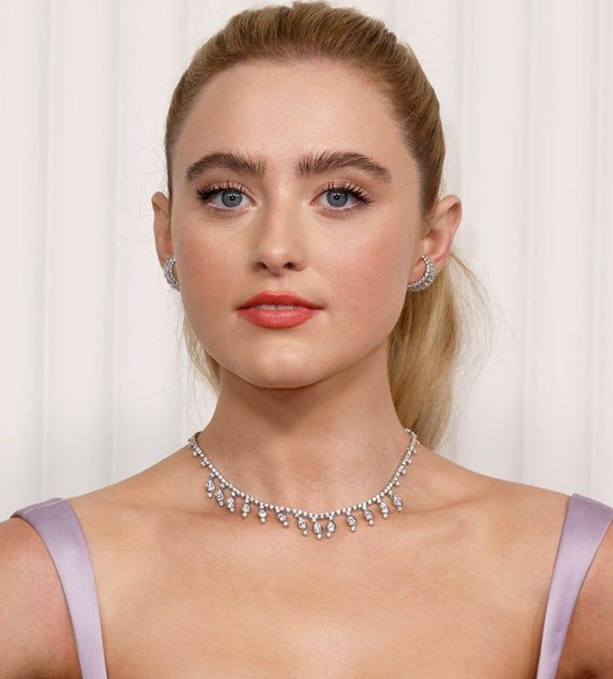 Beauty Look de Kathryn Newton en los SAG 2023