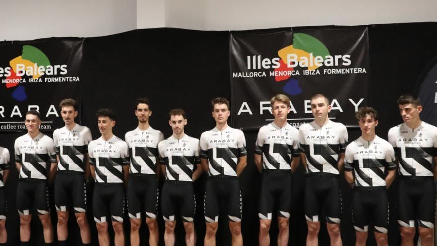 El equipo Illes Balears-Arabay de ciclismo presenta a sus plantillas