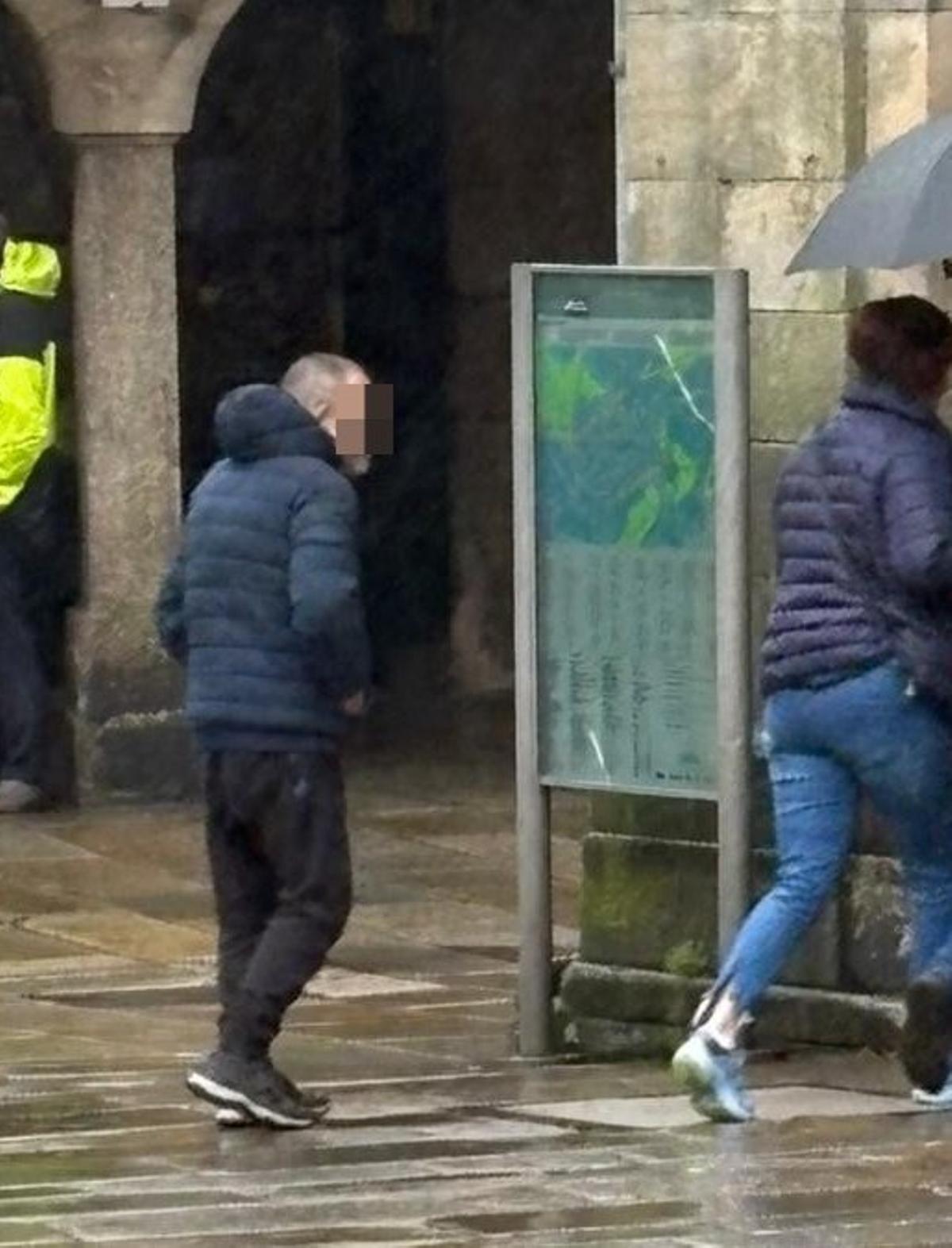 El detenido por amenazar con un cuchillo a los viandantes en el Toral ya se encuentra en libertad