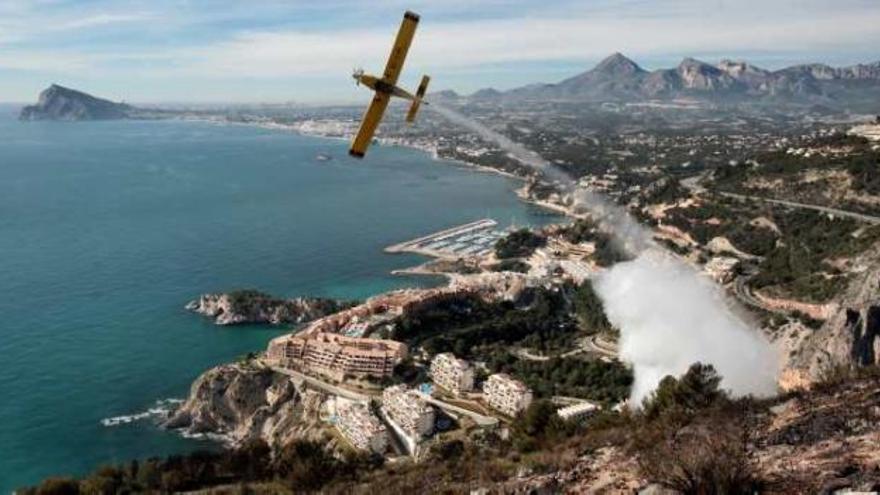 Un fogonazo en una torre eléctrica causó el incendio que ha arrasado 44 hectáreas