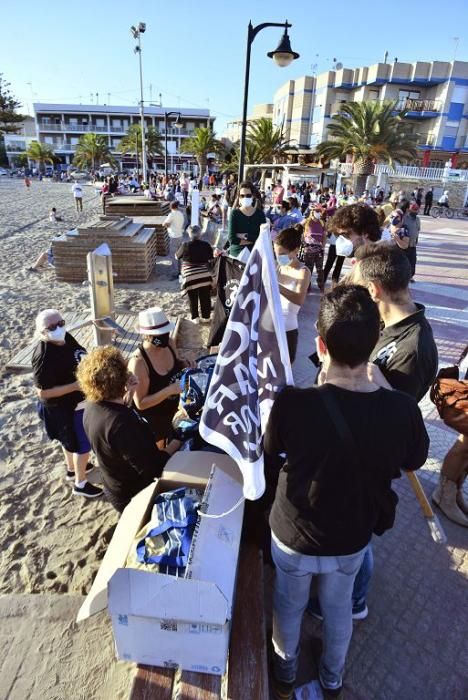 Tercer día consecutivo de protestas por el Mar Menor: Playa Villananitos