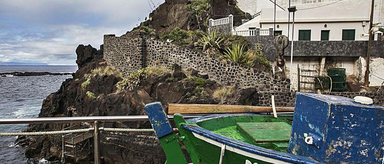 El futuro de la pesca en El Pris depende del refugio prometido desde 2015. En la actualidad quedan unos 19 pescadores en activo, un número que se reduce en invierno.