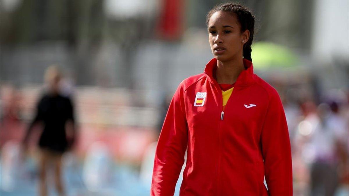 María Vicente batió el récord español sub-20 de 100m vallas