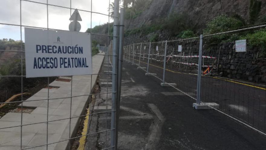 Acceso peatonal habilitado en la playa de El Socorro.