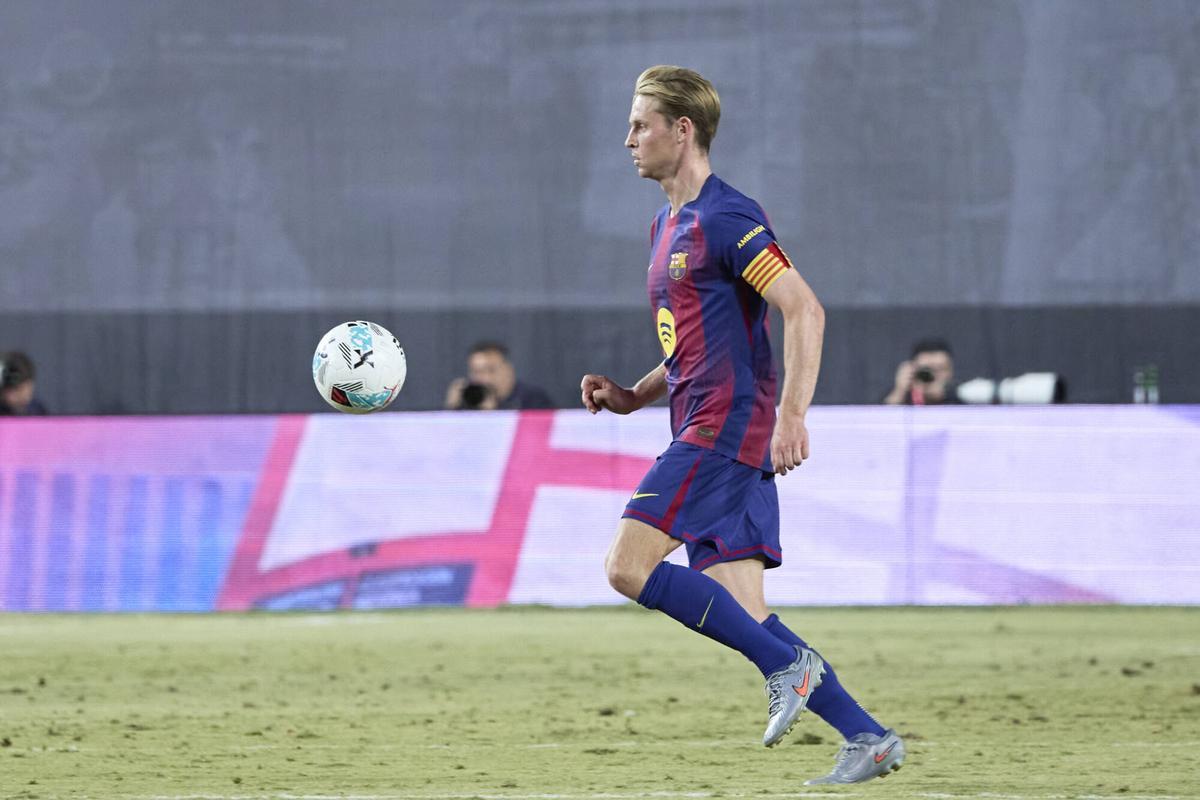 Frenkie de Jong contra el Rayo Vallecano en la tercera jornada de La Liga