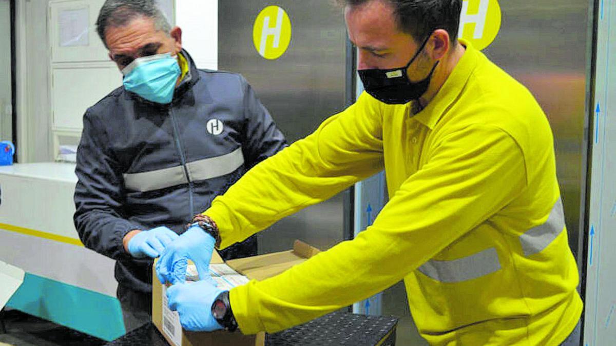 Los congeladores de Hefame ya albergan las primeras 1.000 dosis de Moderna