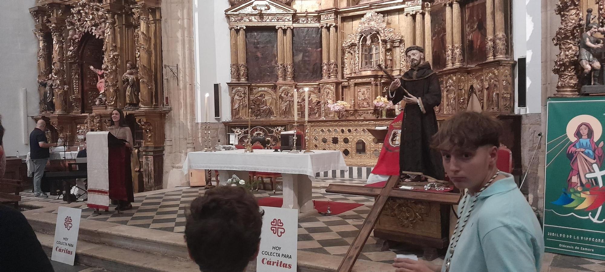 GALERÍA | La cofradía Siete Palabras de Toro celebra San Francisco de Asís
