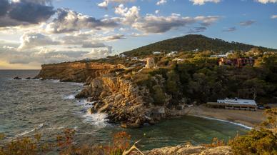 Vive Ibiza en primavera: descubre el festival más especial entre música y arte