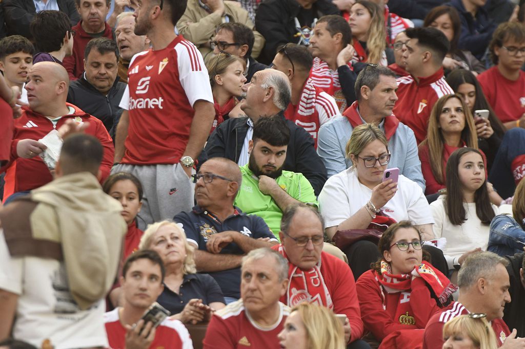 Las mejores imágenes del partido entre el Real Murcia y el Antequera