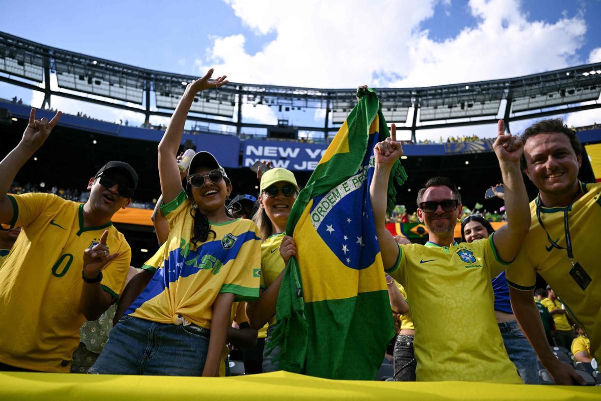 Aficionados de Brasil en el MetLife Stadium de Nueva Jersey.