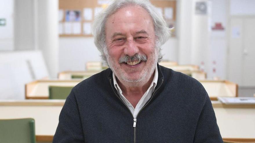 Julio Llamazares: «España será normal cuando se hable de la Guerra Civil como un pasaje histórico»