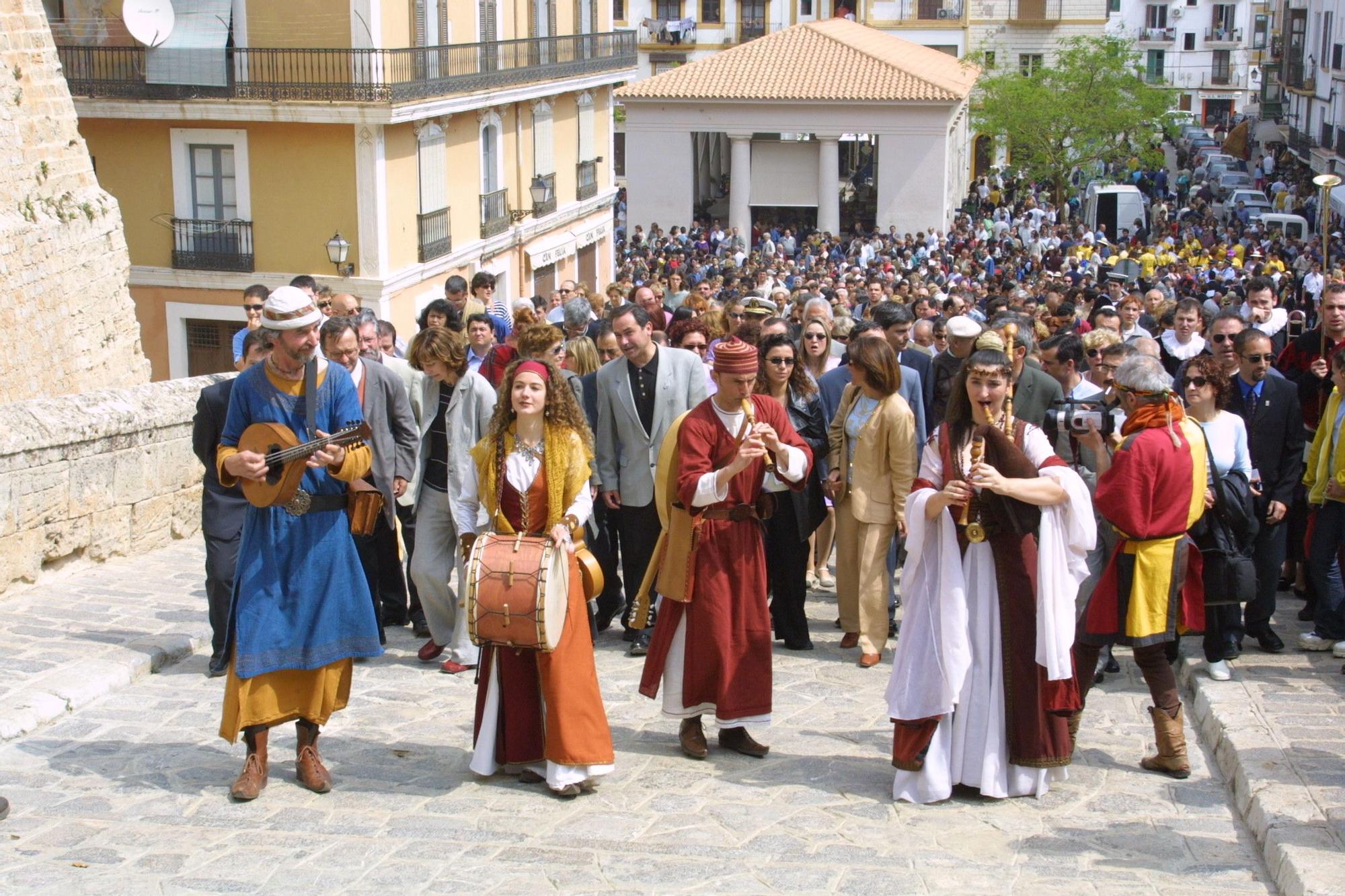 Edición de 2001 de la Feria Medieval de Ibiza.