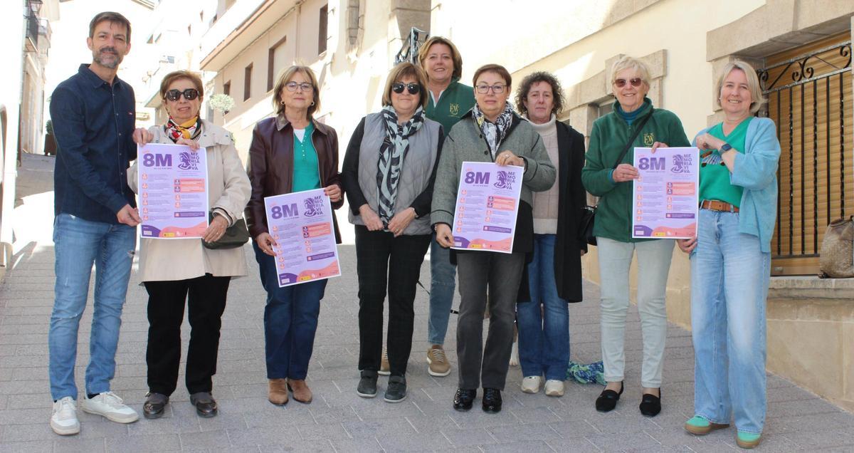 La presentación de los actos del 8M en el Poble Nou de Benitatxell