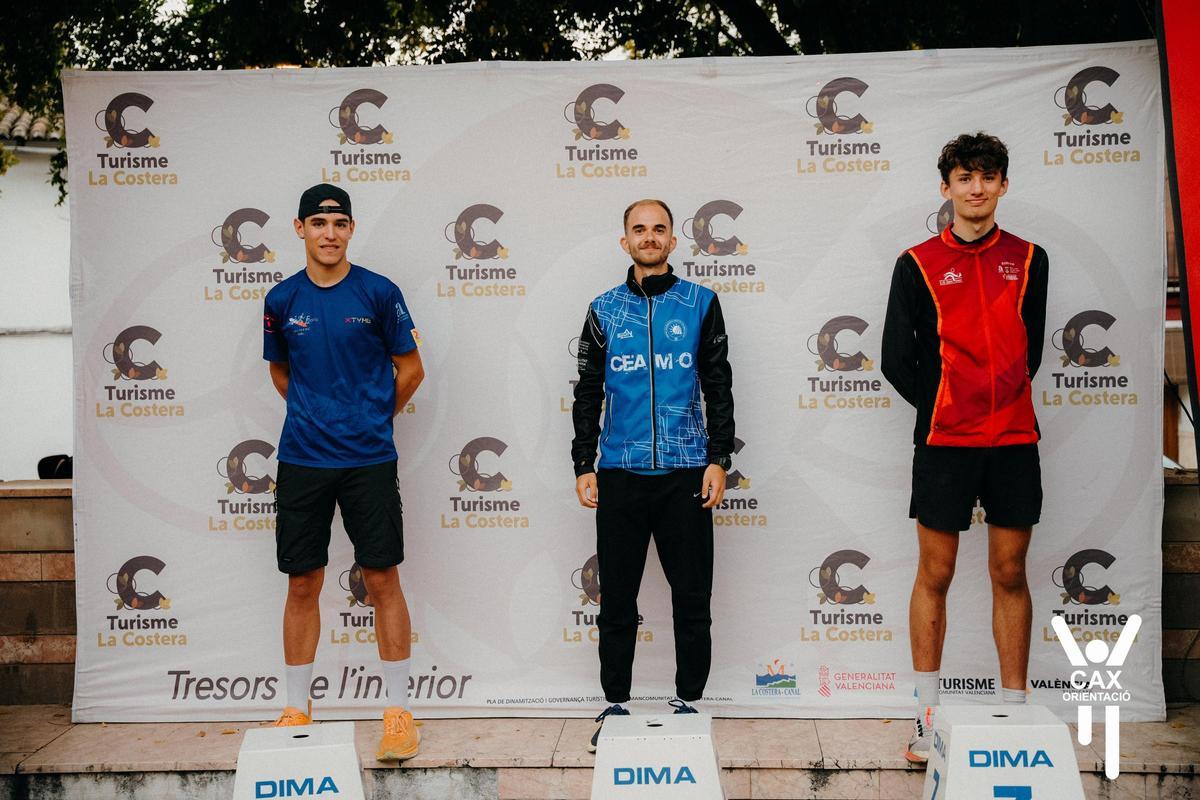 Podio masculino del Campionat Autonòmic d'Orientació Sprint celebrado en Xàtiva.