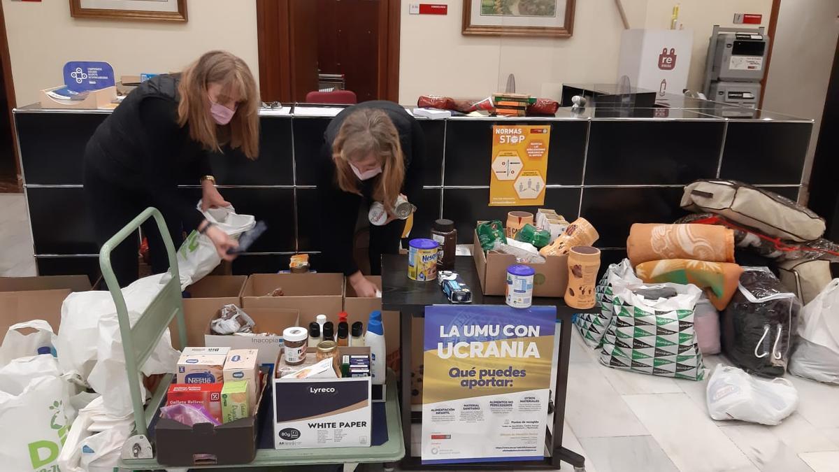 Recogida de alimentos para el pueblo ucraniano.