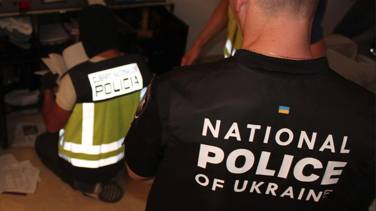 Desarticulada una organización criminal que utilizaba a ciudadanos ucranianos vulnerables para el tráfico ilícito de vehículos en Europa