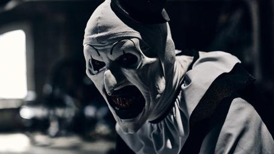 Ver pelis de miedo puede ayudarte a quemar calorías: la ciencia lo confirma