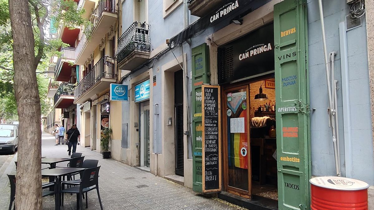 Can Pringa se ubica en la frontera de Les Corts con Sants.