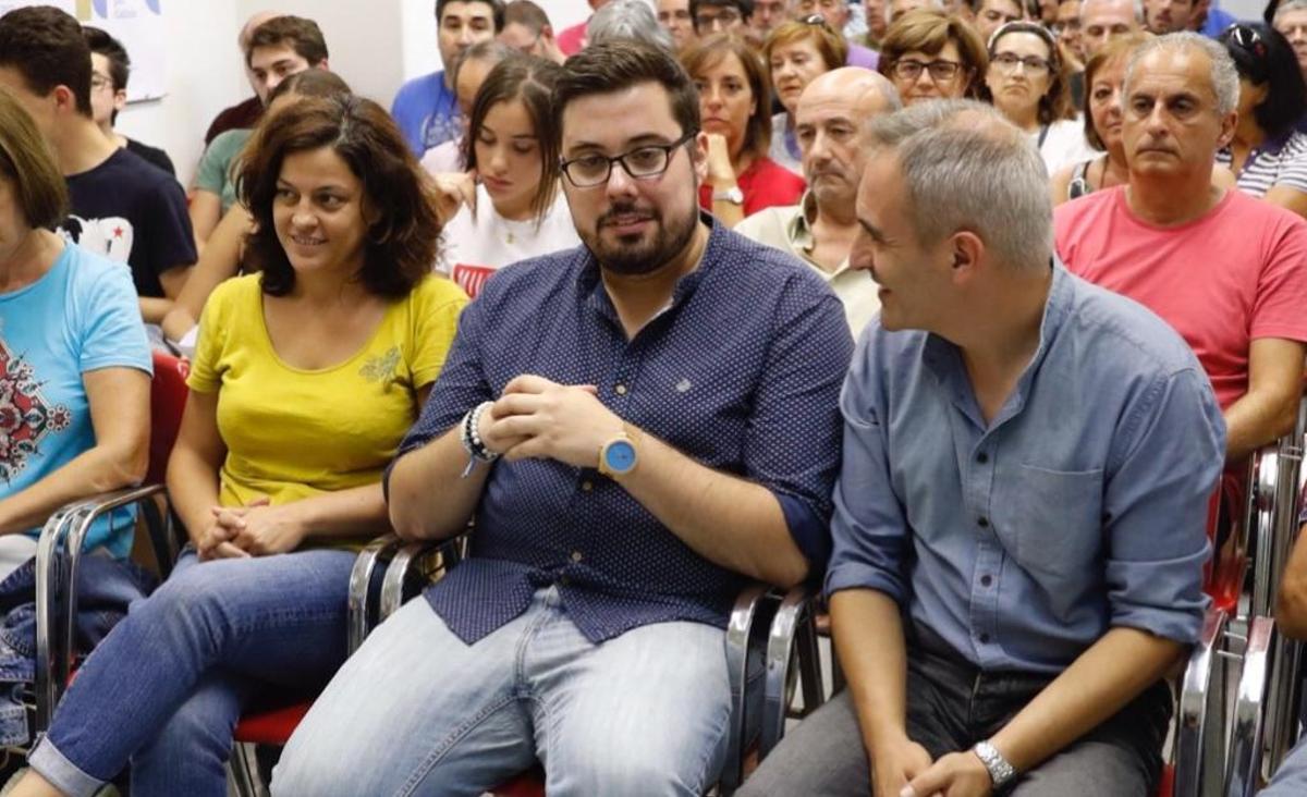 Xabier Pérez Igrexas, en el centro de la imagen. // J. Lores