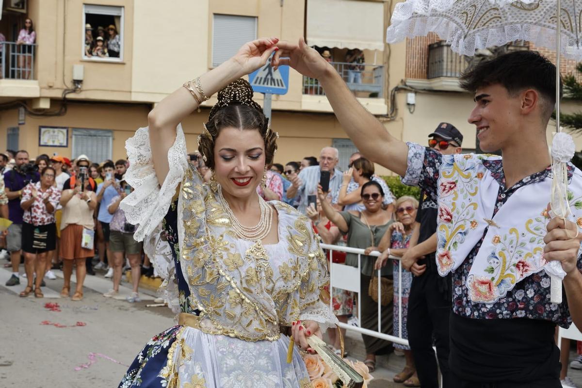 Aina Mollà realizando la 'volteta' en la Rodà de las 'alfàbegues' de Bétera.