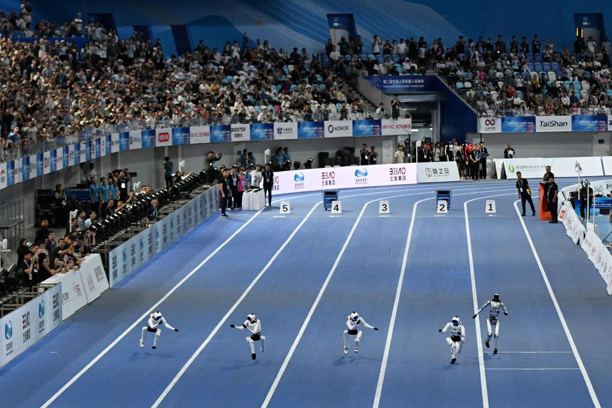 La final de los 100 metros lisos en las olimpiadas de robots, este miércoles en Pekín.