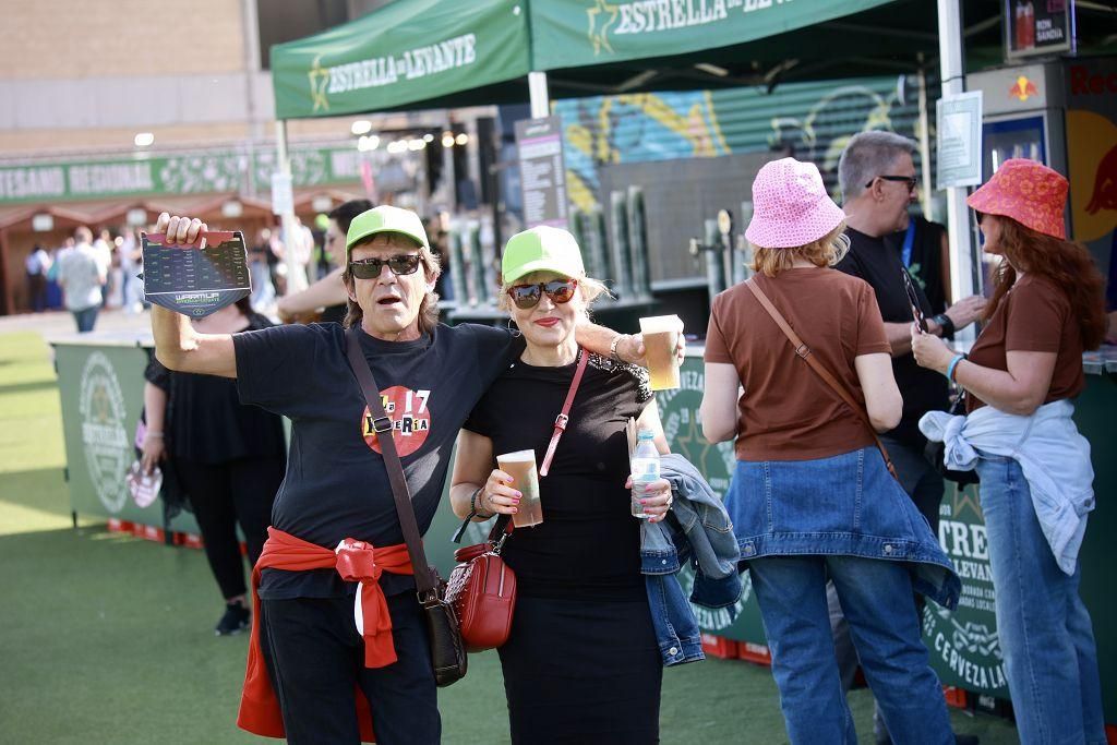 Llegada de los primeros asistentes al Warm Up 2025 (viernes)