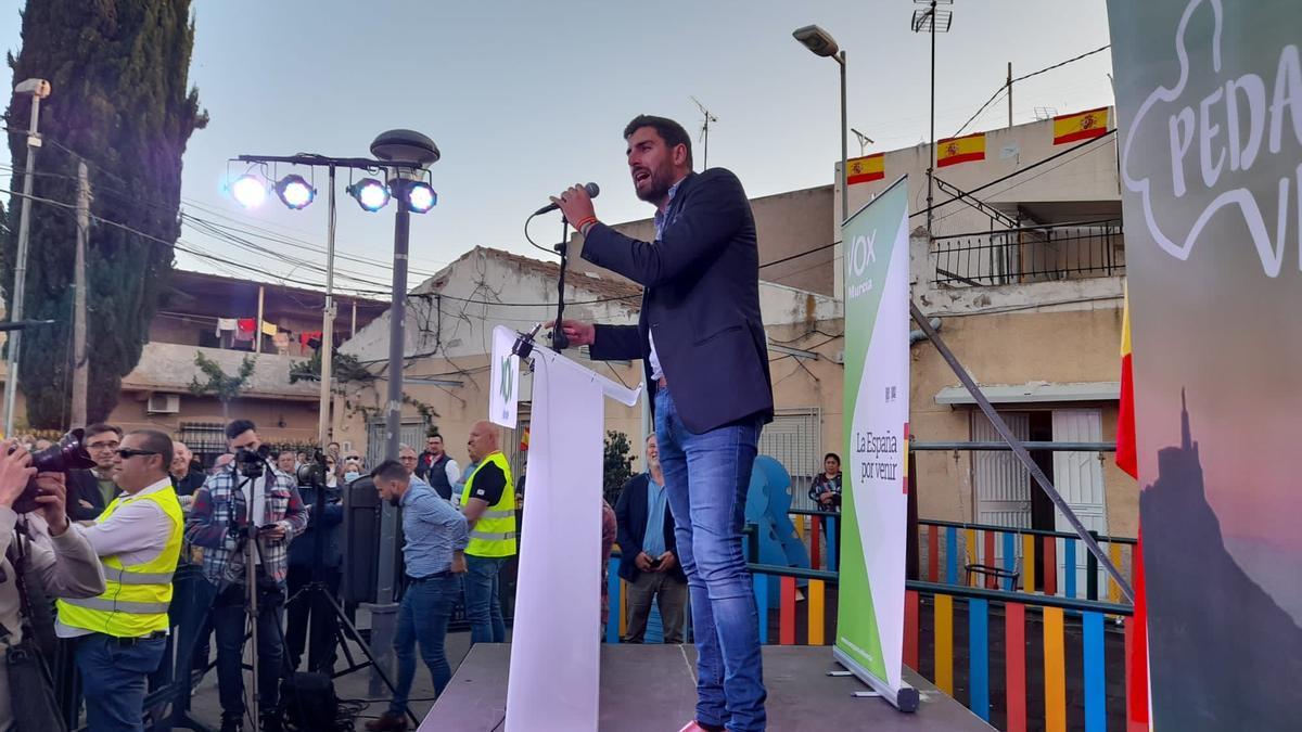 José Ángel Antelo, durante su intervención en el acto de Vox en Pedriñanes