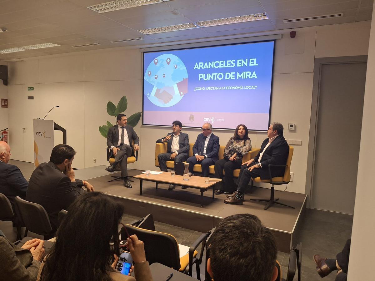 Mesa de debate compuesta por Andreu, Pastor, Sánchez y Mira.