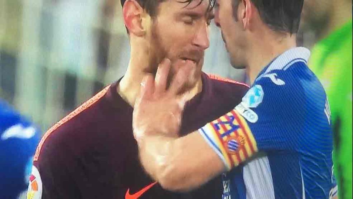 Víctor Sánchez intentó callar a Leo Messi