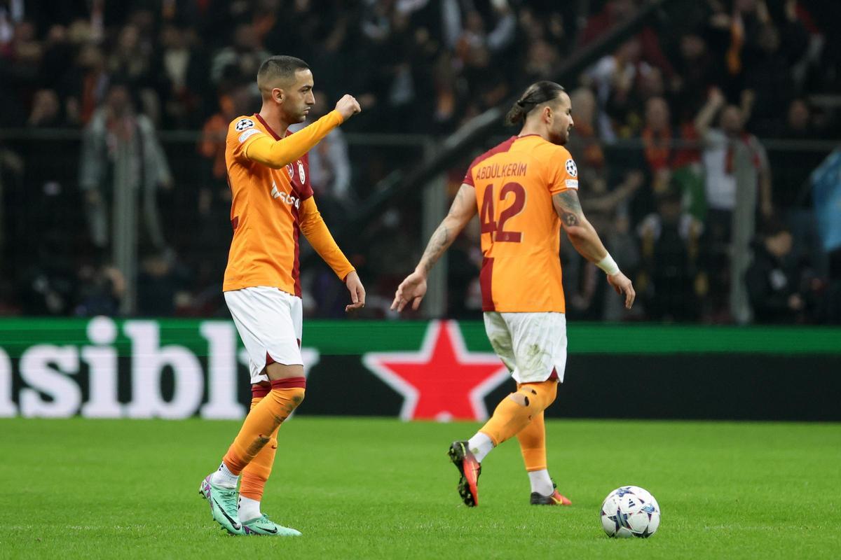 Galatasaray - Manchester United | El doblete de Ziyech