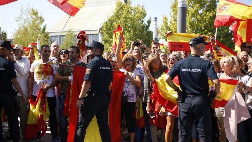 La Delegación de Gobierno defiende la acción policial proporcionada en el acto de Podemos