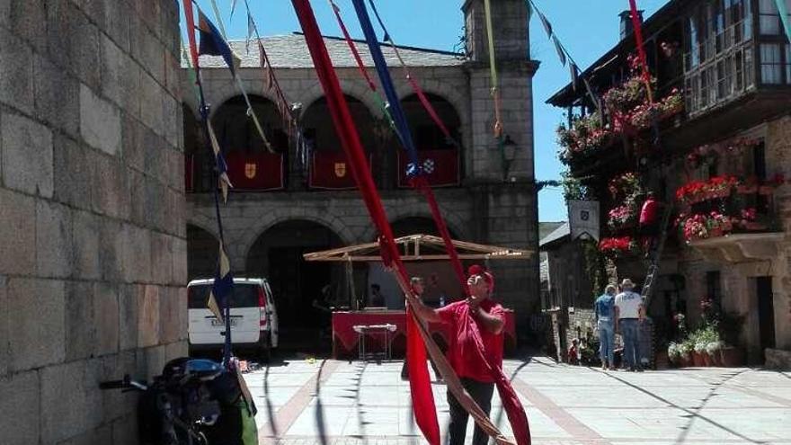 Preparativos del Mercado Medieval en Puebla.