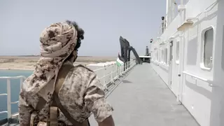 Israel bombardea tres puertos y una planta eléctrica en Yemen