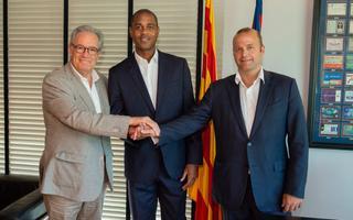 El Barça pone a Kluivert al frente de la cantera