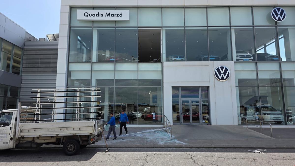 Estado en el que ha quedado la zona tras el accidente.