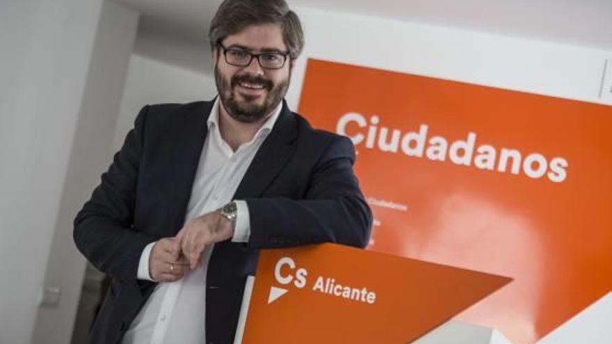 Fran Hervías, secretario de Organización de Cs, en su última visita a Alicante.