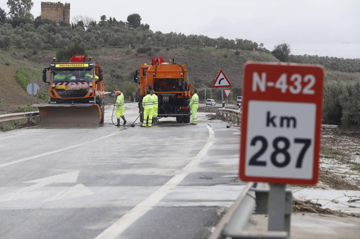 A.J.González Córdoba Borrasca Kristin en Córdoba, lluvia y viento, incidentes temporal Corte de la carretera N432 N-432 a su paso por Torres Cabrera