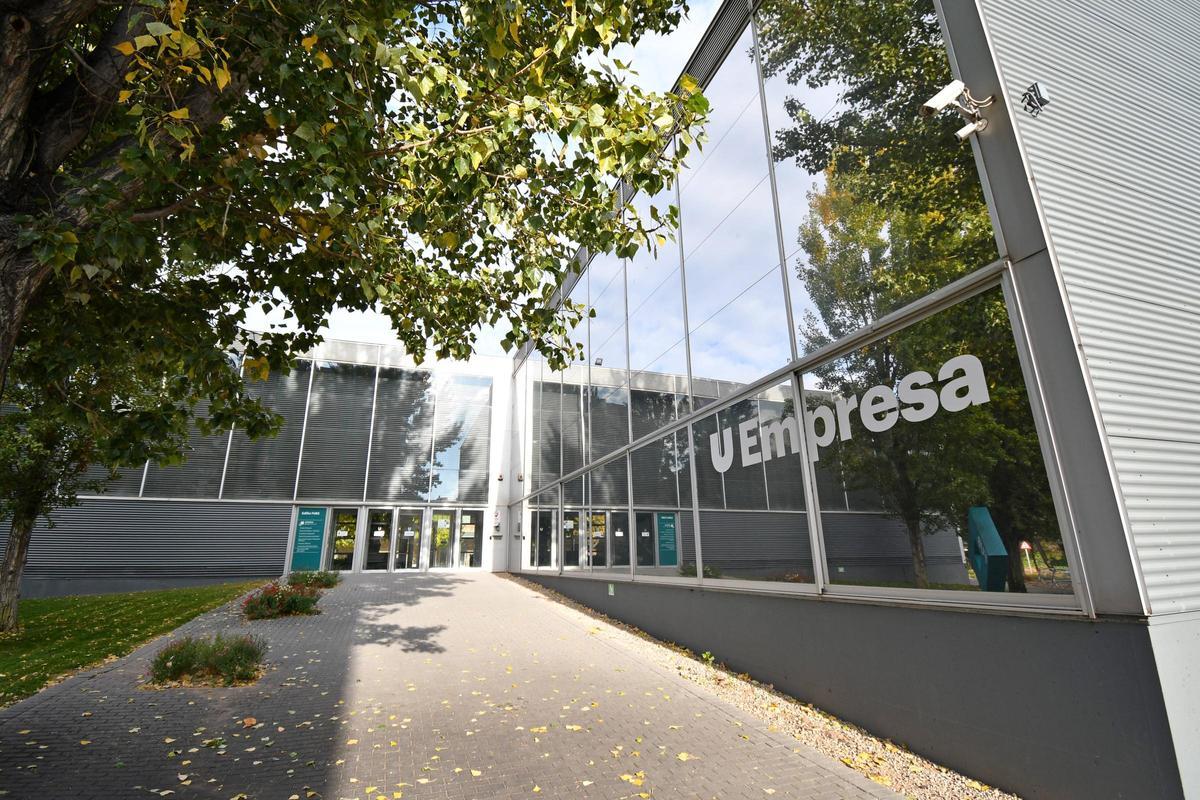 Edifici de la FUB2 on s'impartirà el nou grau de Dret