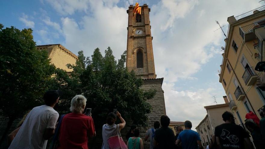 El CDR ha tornat a col·locar l&#039;estelada aquest dijous a la tarda.