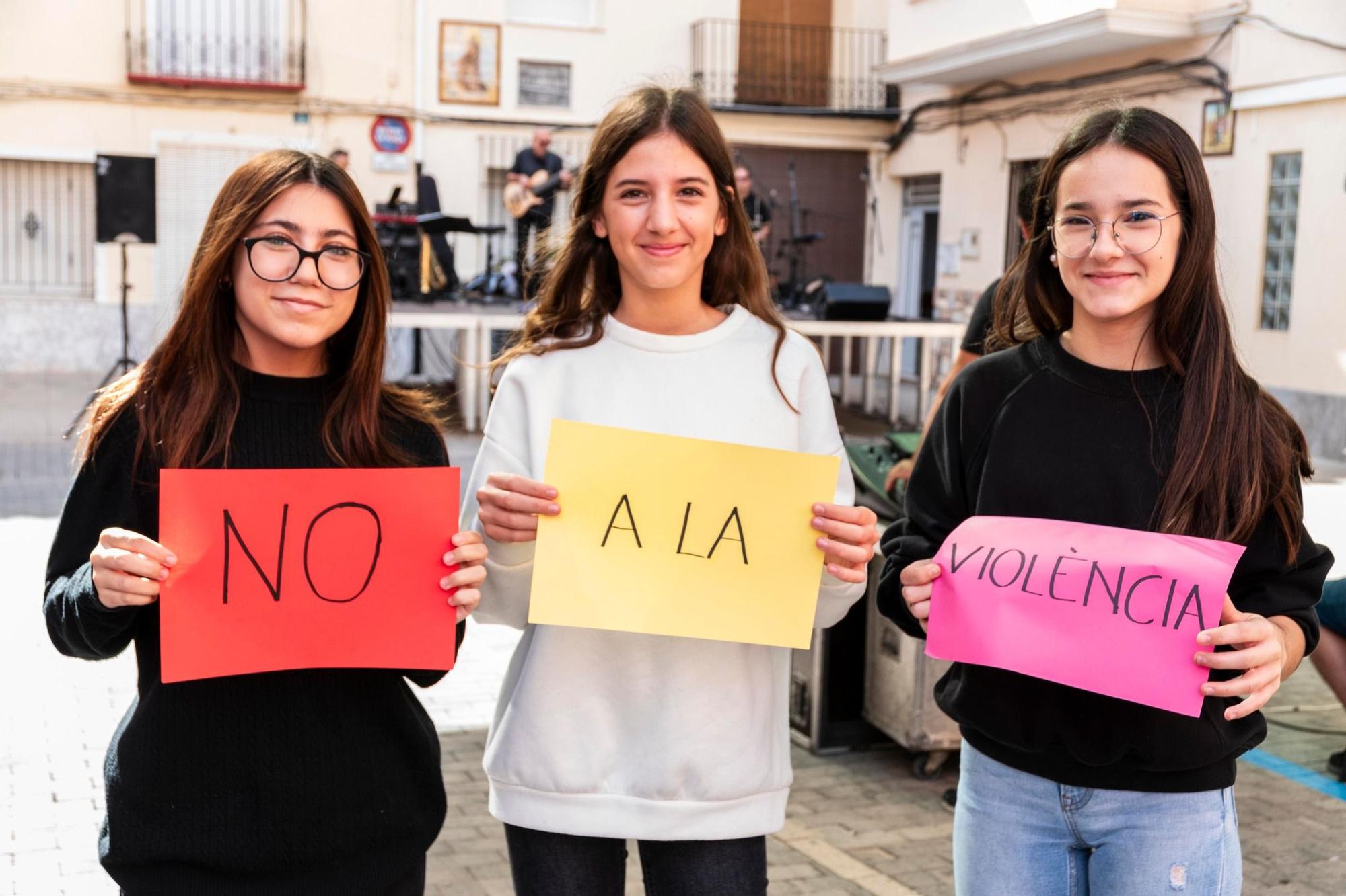 El 'Porrat de la Tardor' ompli els carrers del Real de Gandia