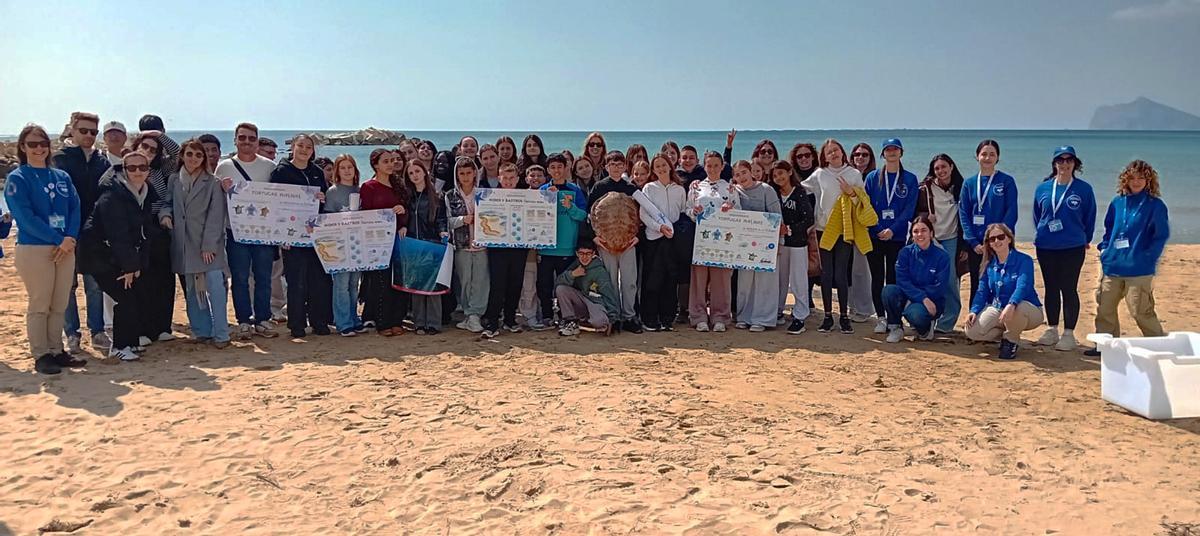Escolares y personal de la Fundación Oceanogràfic