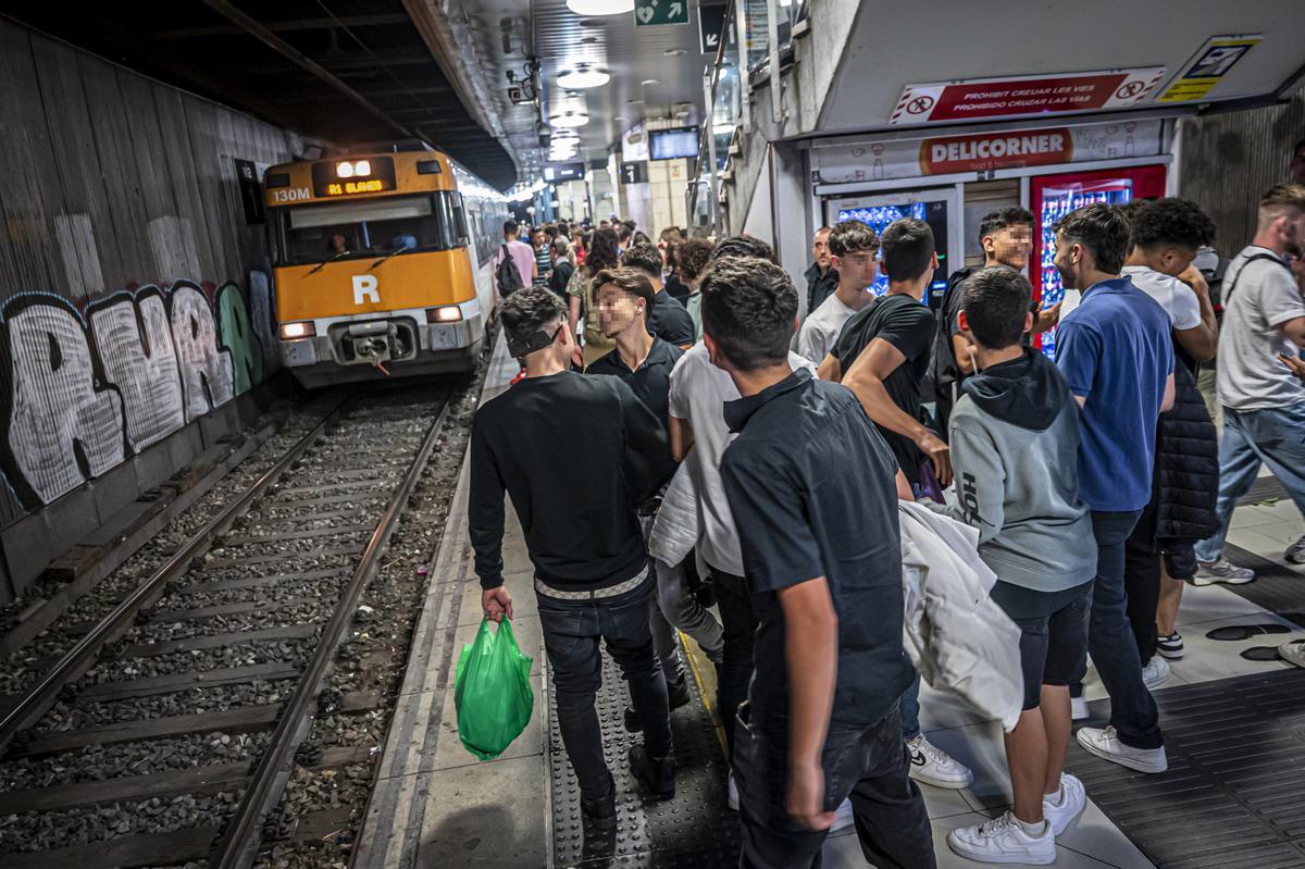 En el tren del botellón a Mataró