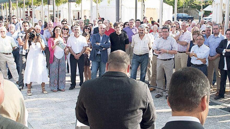 El pregonero Manuel Gago, en el acto inaugural.  // Brais Lorenzo