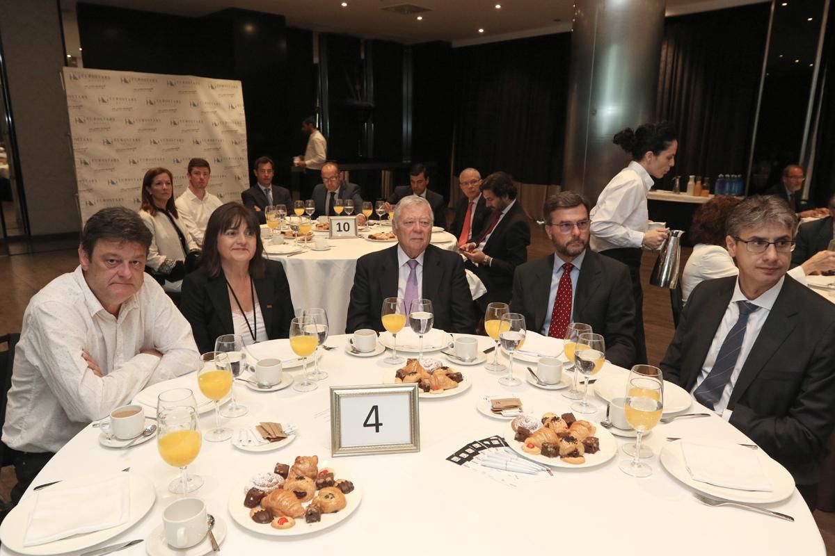 Fotogalería / Los Desayunos de CÓRDOBA / James M. Roberts